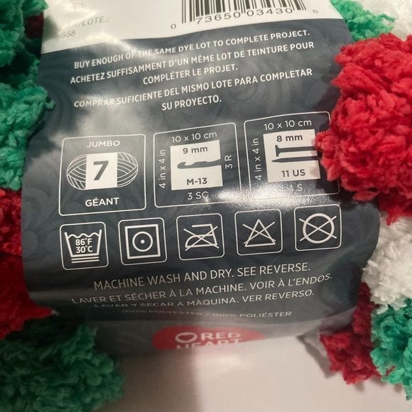 Red Heart Pomp A Doodle Jumbo Yarn Holiday Red White Green Christmas - Picture 3 of 13